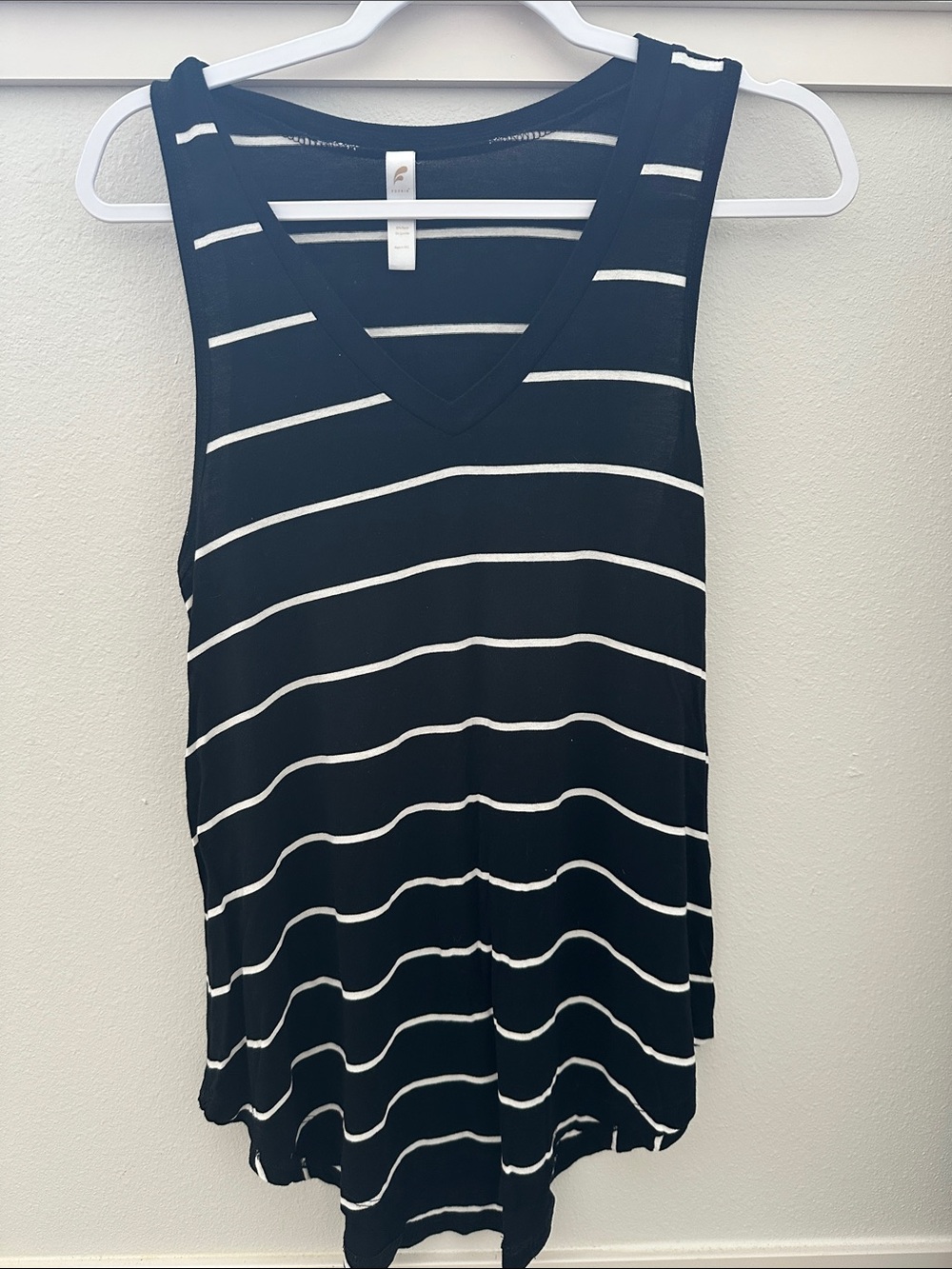 Striped V-Neck Tank Top - Black/White